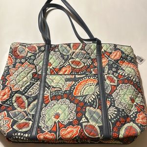 Vera Bradley Tote Bag Nomadic Floral NWT